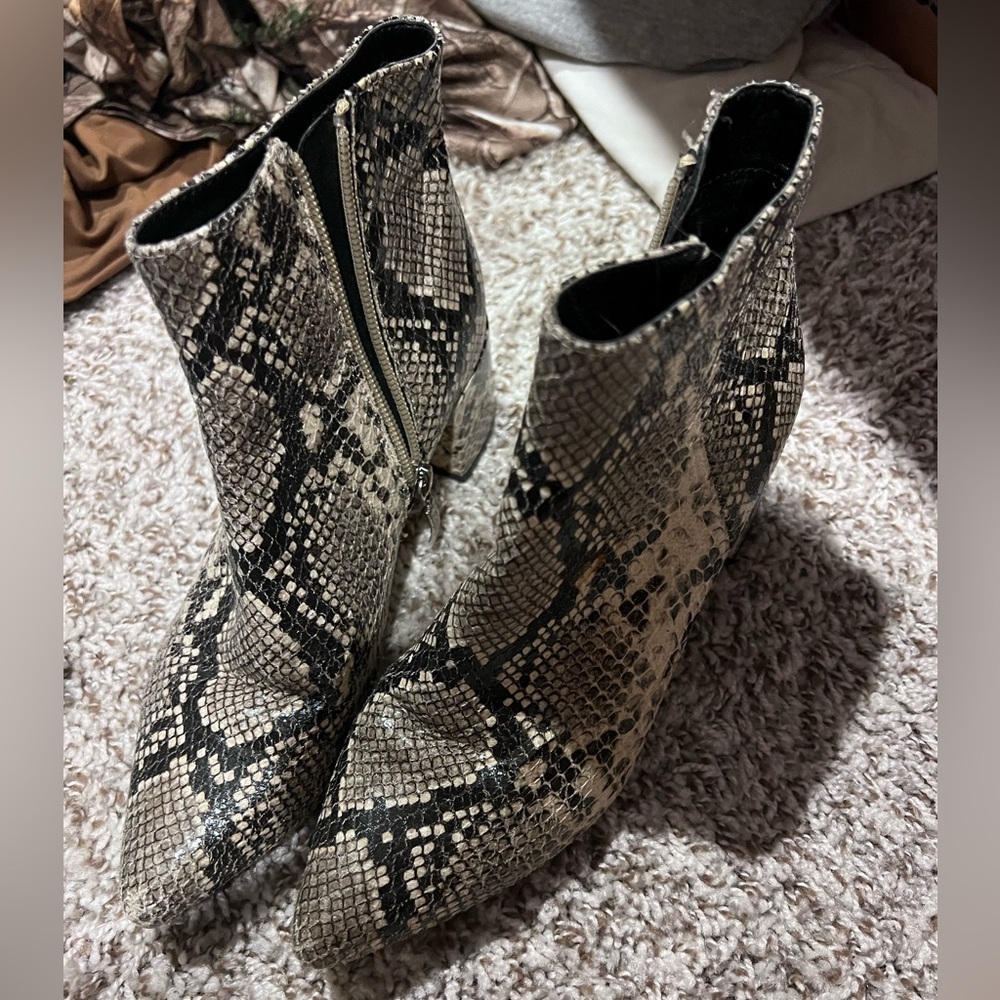 Michael snack booties